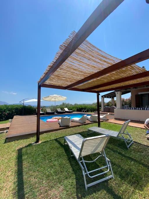 Georges Villa Galaxidi, Family, Pool And Garden Eksteriør bilde